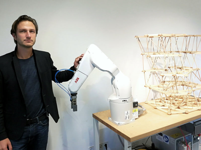 Neuer Lehr-Roboter der Uni Kassel