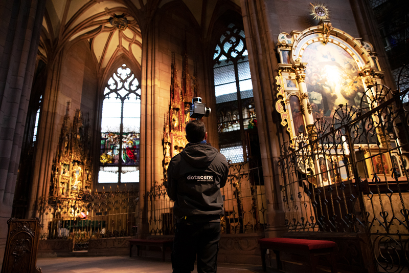 Mobiler 3D-Laserscan beim Einsatz im Freiburger Münster 
